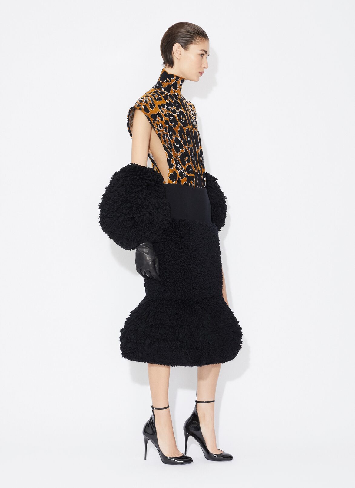 SLIT SKIRT IN KNITTED FUR ALAÏA BLACK SLIT SKIRT IN KNITTED FUR